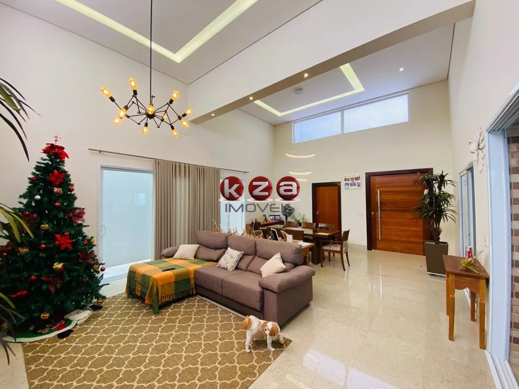 Imagem Luxuosa casa em condomínio à venda em Valinhos-SP, no Condomínio Canto Del Bosco: 3 quartos, 3 suítes, 3 salas, 4 vagas de garagem, 367m².