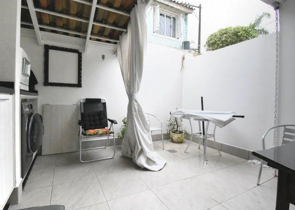 Imagem Casa Condominio para Venda - 70m², 2 dormitórios, sendo 1 suites, 2 vagas - Cavalhada
