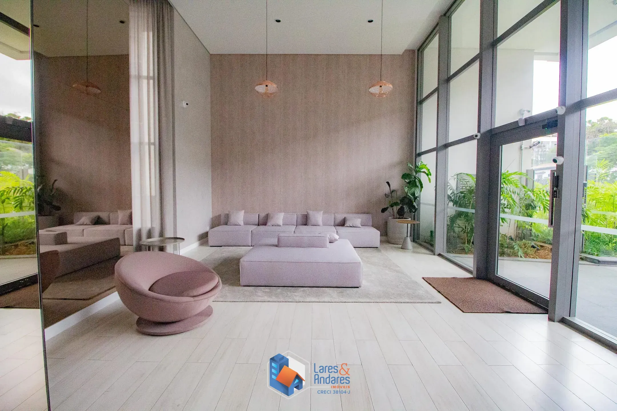 Imagem APARTAMENTO À VENDA, 106 M² COM 2 SUÍTES, PLANEJADO NA COZINHA E DORMITÓRIOS, 19º ANDAR, 2 VGS E DEPÓSITO. 400 M. DA ESTAÇÃO ANA ROSA DO METRÔ - VILA MARIANA