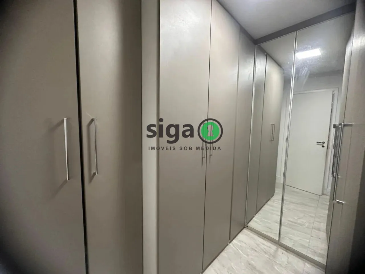 Imagem Apartamento com 3 dormitórios, 141m2, 2 vagas de garagem à venda no Panamby