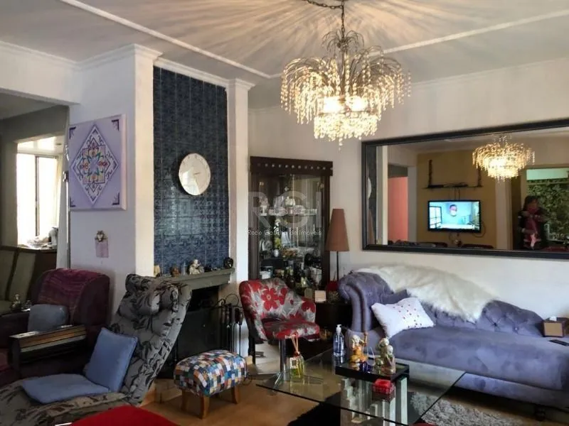 Imagem Casa para Venda - 200m², 3 dormitórios, sendo 1 suites, 2 vagas - Chácara das Pedras