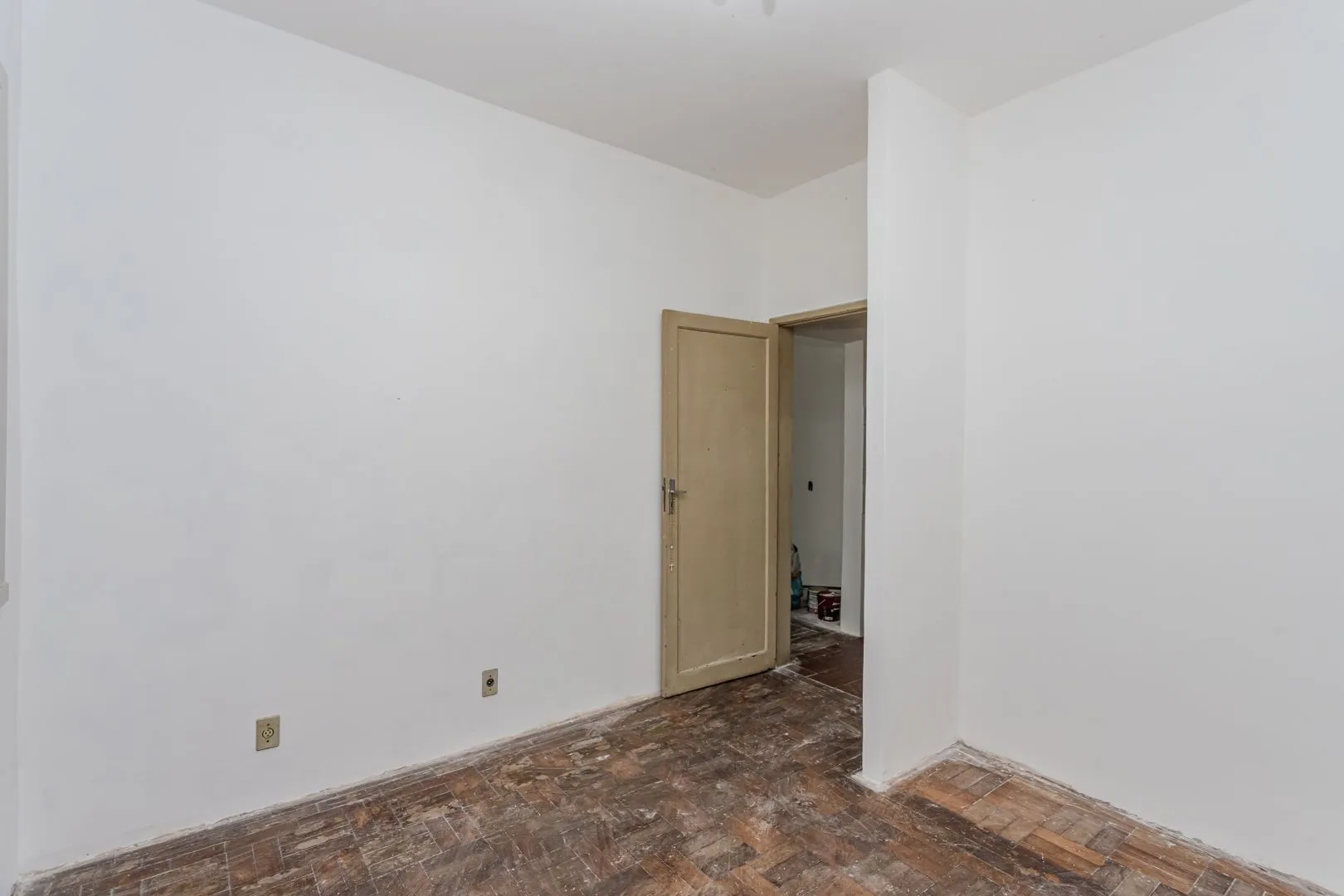 Imagem Apartamento no Menino Deus de 1 dormitório DESOCUPADO