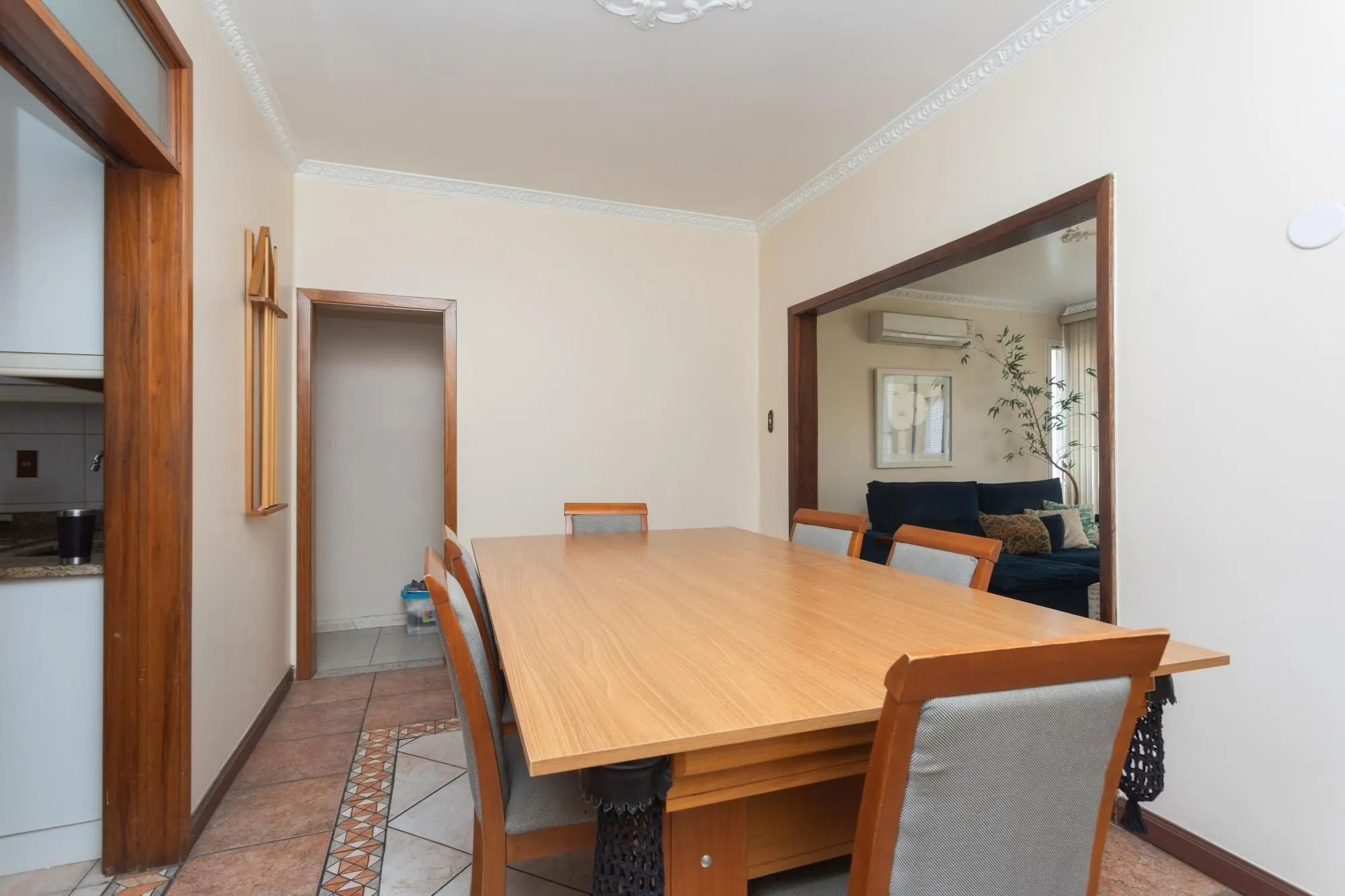 Imagem Apartamento 3 Dormitórios com Suíte e Garagem na Cidade Baixa - Próximo à Redenção