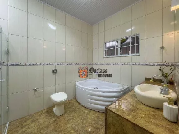 Imagem Chácara com 5 dormitórios à venda, 2000 m² por R$ 1.100.000,00 - Nova Suiça II - Valinhos/SP