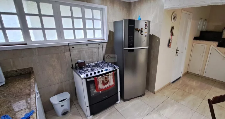 Imagem Casa para Venda em Teresópolis, Golfe, 3 dormitórios, 2 suítes, 4 banheiros, 2 vagas