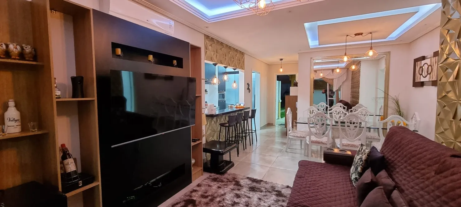 Imagem Casa Térrea Moderna e Funcional em Condomínio Fechado Próximo ao Centro com Jacuzzi, Churrasqueira e Mais