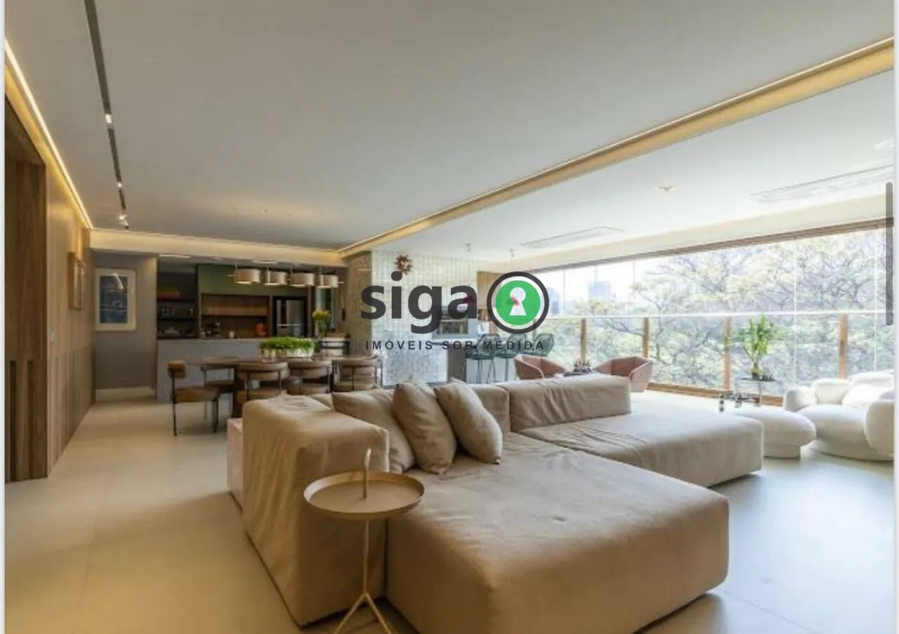 Imagem Apto com 142m² à Venda no Campo Belo, com 2 suites, sendo a máster com closet, 2 vagas, Mobiliado