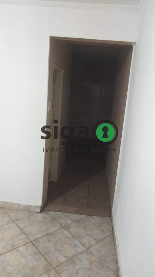 Imagem Imóvel com 3 Casas e 3 Vagas Próximo à Av. Santa Catarina