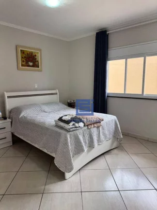 Imagem Duas casas à venda em excelente bairro, 310 m² por R$ 1.200.000 - Santa Rosa - Socorro/SP