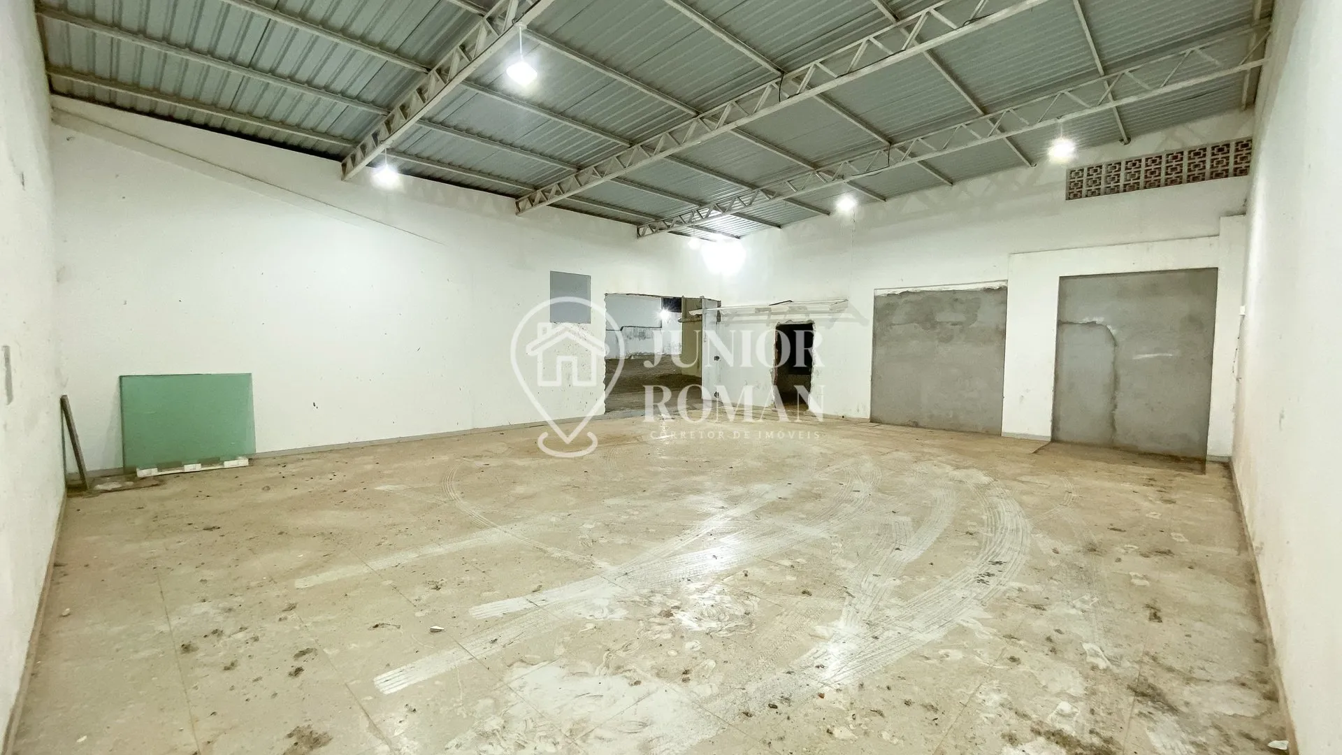 Imagem ESPAÇO PARA LOCAÇÃO - BARRACÃO COM 260M² - RENATO GONÇALVES - BARREIRAS/BA