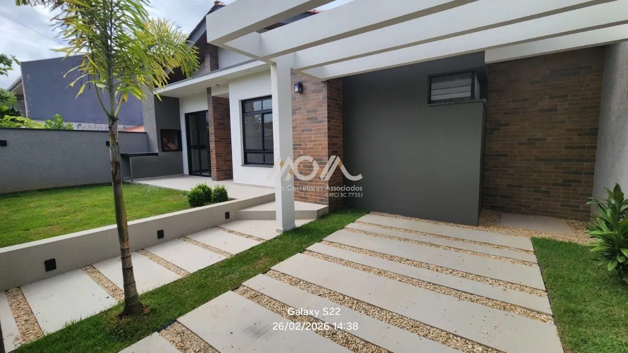 Imagem Casa NOVA, com projeto moderno e excelente padrão de acabamento. 
São 3 dormitórios, sendo 1 suí...