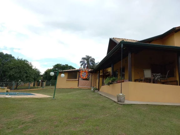 Imagem Chácara com 3 dormitórios à venda, 1850 m² por R$ 1.950.000,00 - Condomínio Residencial Vila Rica - Bragança Paulista/SP
