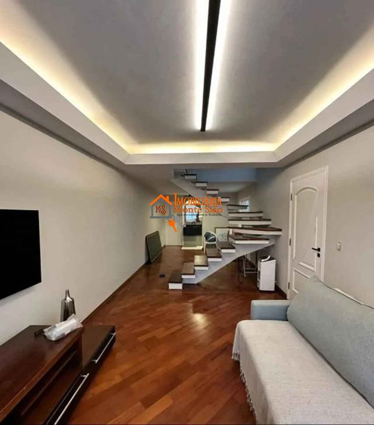 Imagem Sobrado com 3 dormitórios à venda, 187 m² por R$ 1.010.000 - Jardim Maia - Guarulhos/SP
