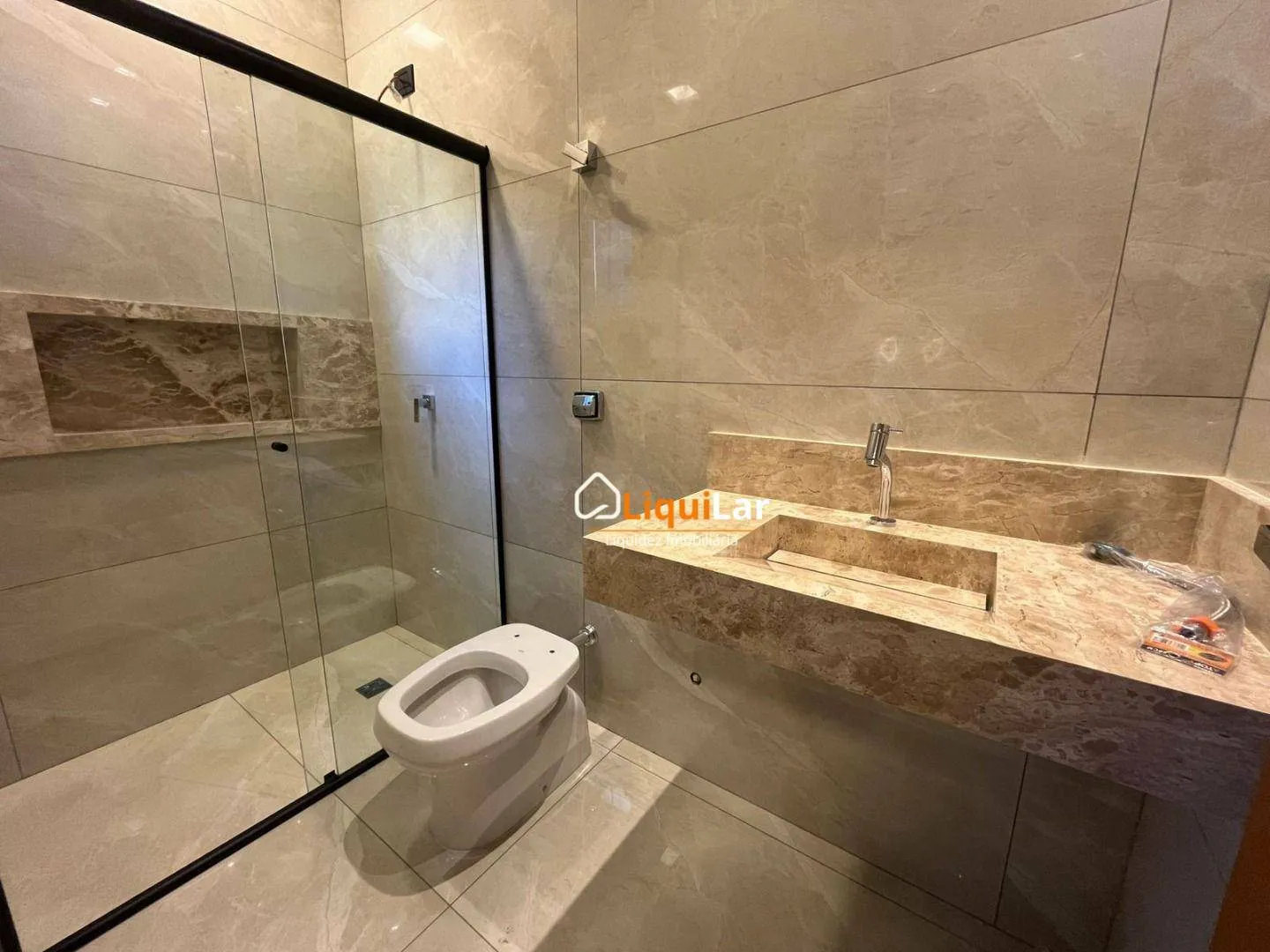 Imagem Casa Térrea de Alto Luxo na Vila Planalto com 3 Suítes, Escritório e Piscina Aquecida
