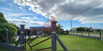 Imagem C759 | Casa c/ piscina na Av. Principal