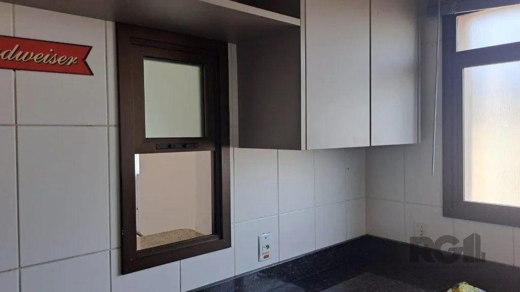 Imagem Vende-se apartamento 3 dorm com suíte e sacada 2 vagas cobertas - 126m² - Mont'Serrat