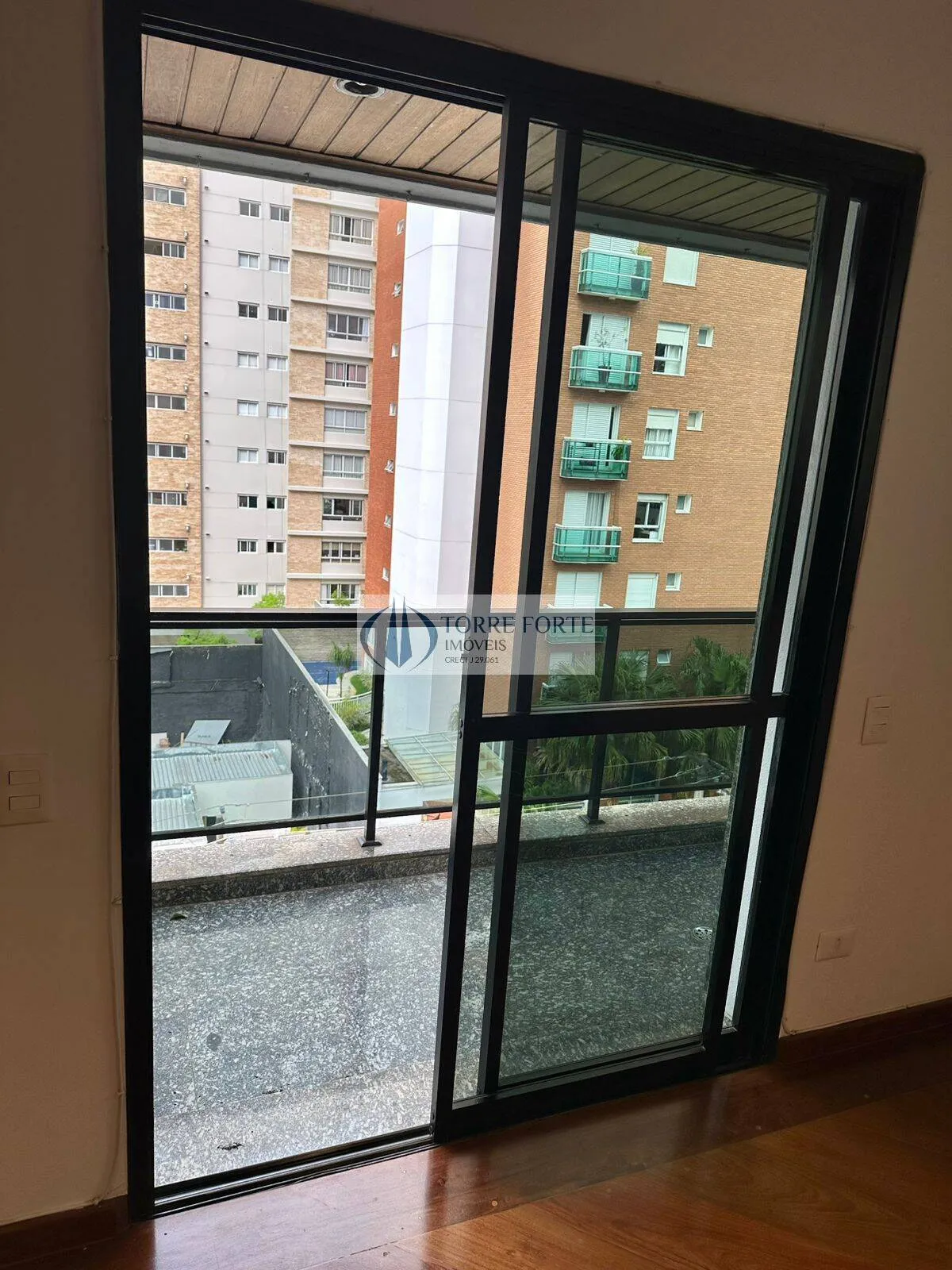 Imagem Excelente apartamento 150 m² 3 dormitórios 1 suíte 2 vagas garagem em Moema