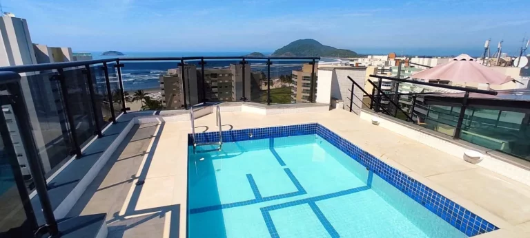 Imagem Cobertura à venda Riviera p?(C) na areia com vista para mar.