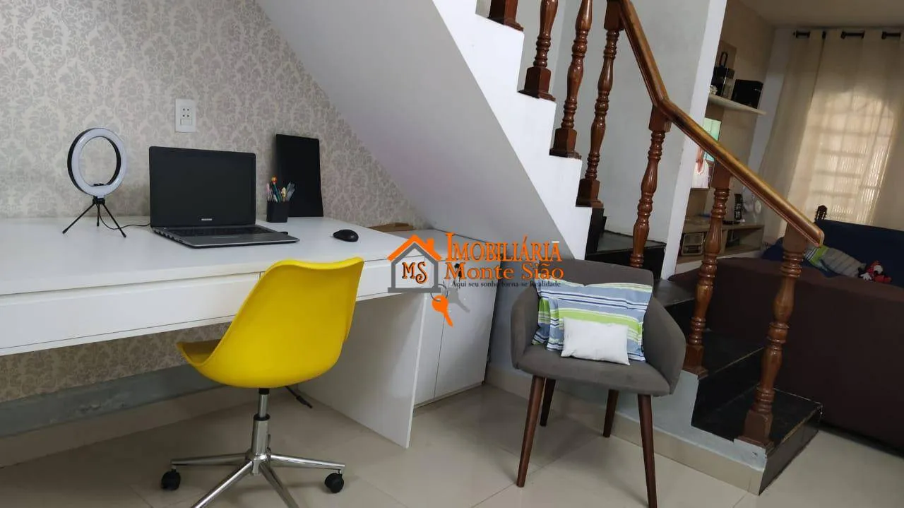 Imagem Sobrado com 3 dormitórios à venda, 247 m² por R$ 650.000,00 - Picanço - Guarulhos/SP