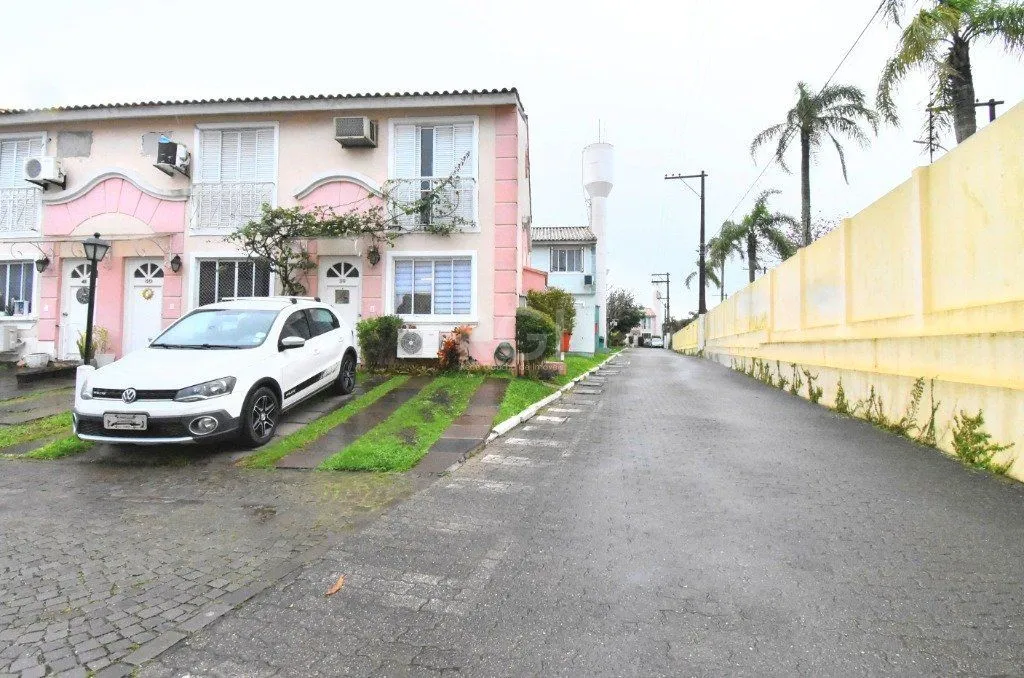 Imagem Casa Condominio para Venda - 70m², 2 dormitórios, sendo 1 suites, 2 vagas - Cavalhada