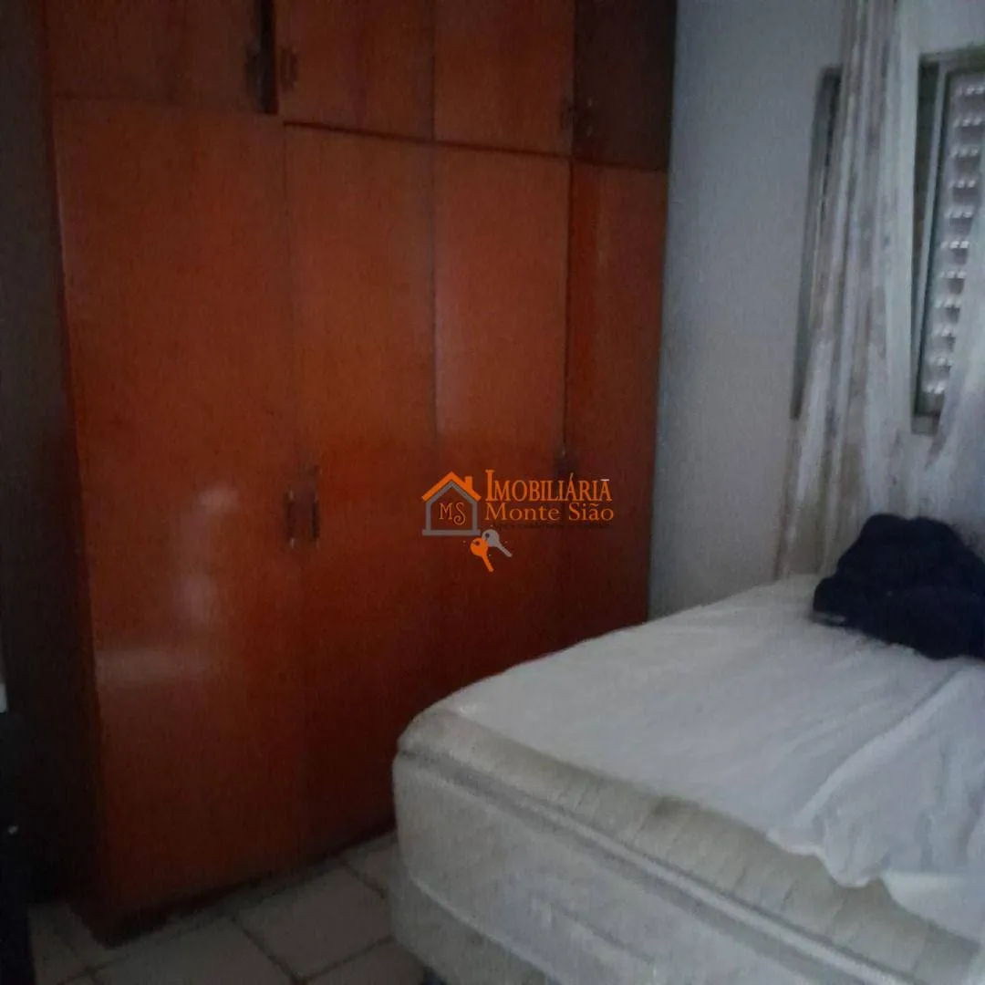 Imagem Sobrado com 8 dormitórios à venda, 250 m² por R$ 852.000,00 - Jardim Santa Mena - Guarulhos/SP