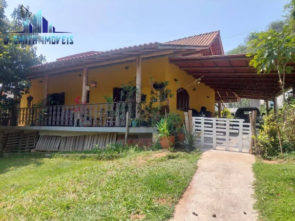 Imagem CASA ESTILO CAMPESTRE, COM ÓTIMOS ESPAÇOS. TERRENO 1.800m². REGIÃO NOBRE
