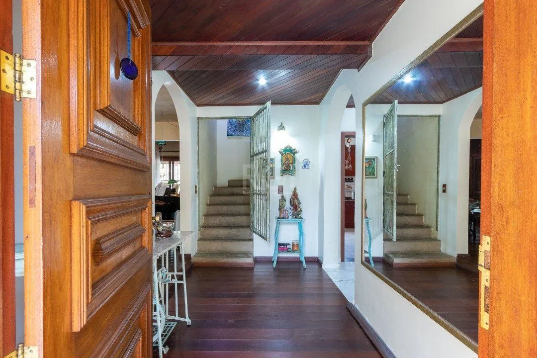 Imagem Casa Condominio para Venda - 386m², 3 dormitórios, sendo 2 suites, 2 vagas - Espirito Santo