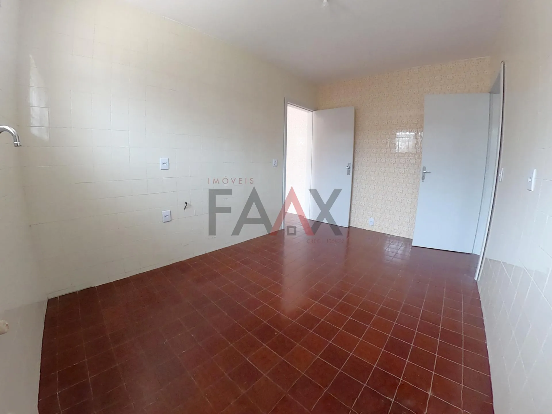 Imagem Casa a venda proximo a praça da ucrania no trianon em Guarapuava - PR