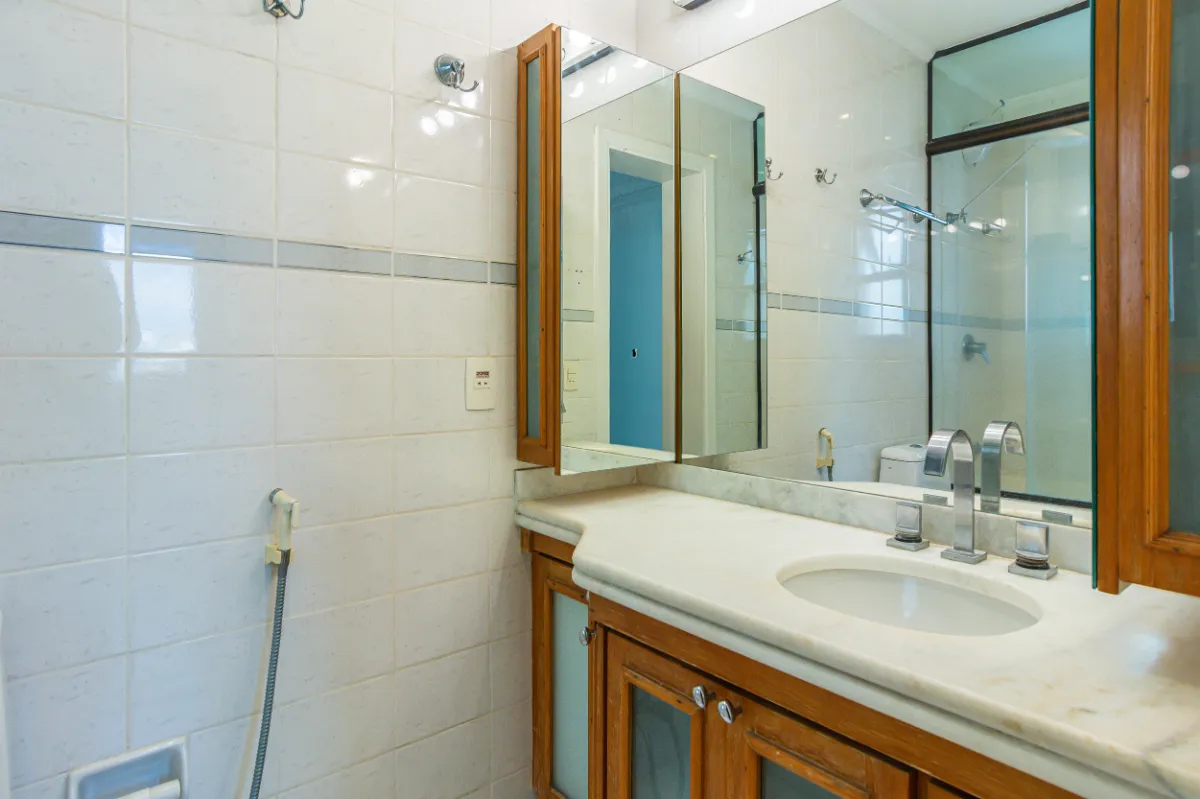 Imagem Cobertura para venda em Vila Suzana com 3 quartos, sendo 1 suíte, 223m2