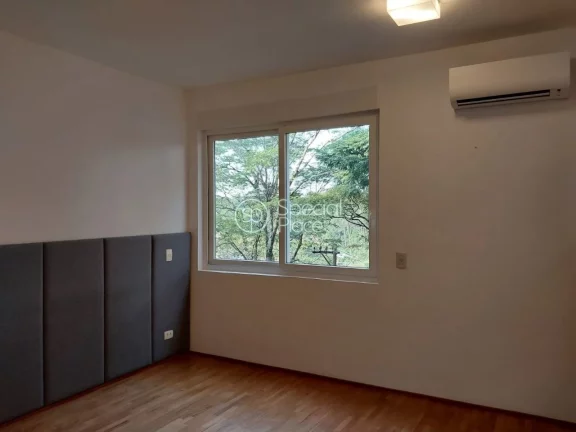 Imagem -Panamby - 433m² de área construída num terreno de 323m - 04 amplas suítes - sendo a principal c...