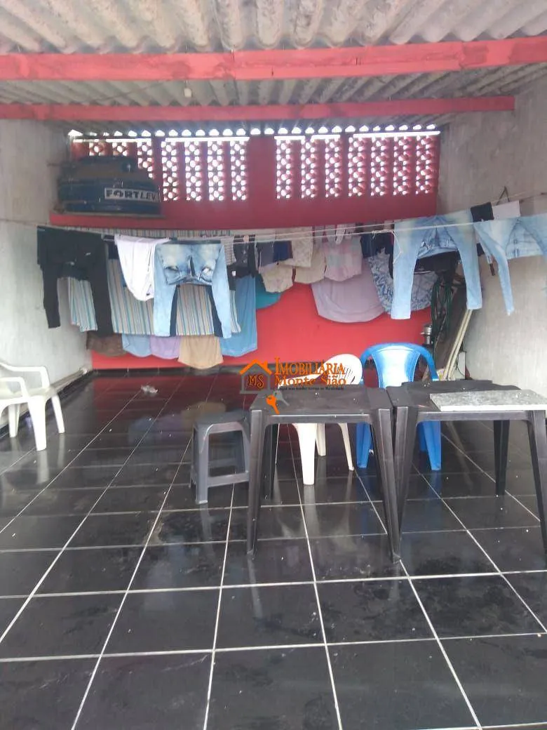 Imagem Sobrado com 4 dormitórios à venda, 200 m² por R$ 310.000,00 - Parque São Miguel - Guarulhos/SP