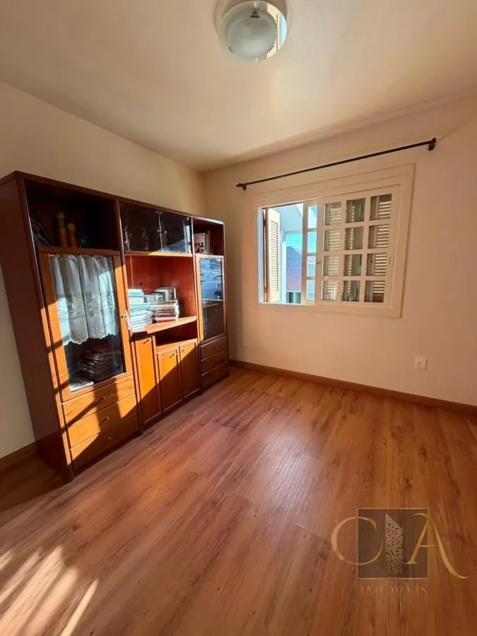 Imagem Casa para Venda em Rio Grande, São Paulo, 3 dormitórios, 1 suíte, 2 banheiros, 1 vaga