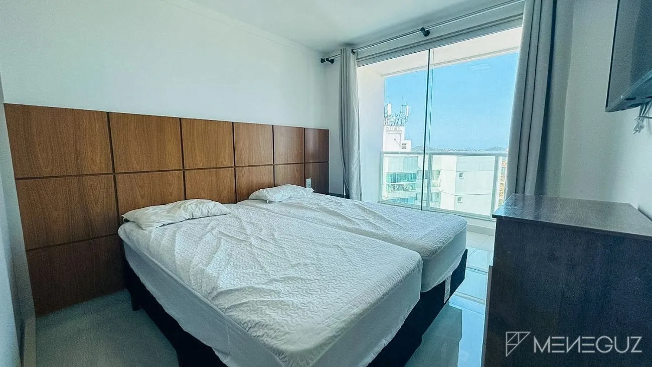 Imagem Cobertura 4 quartos a uma quadra do mar