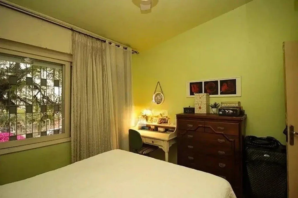 Imagem Casa com 3 dormitórios no bairro Medianeira