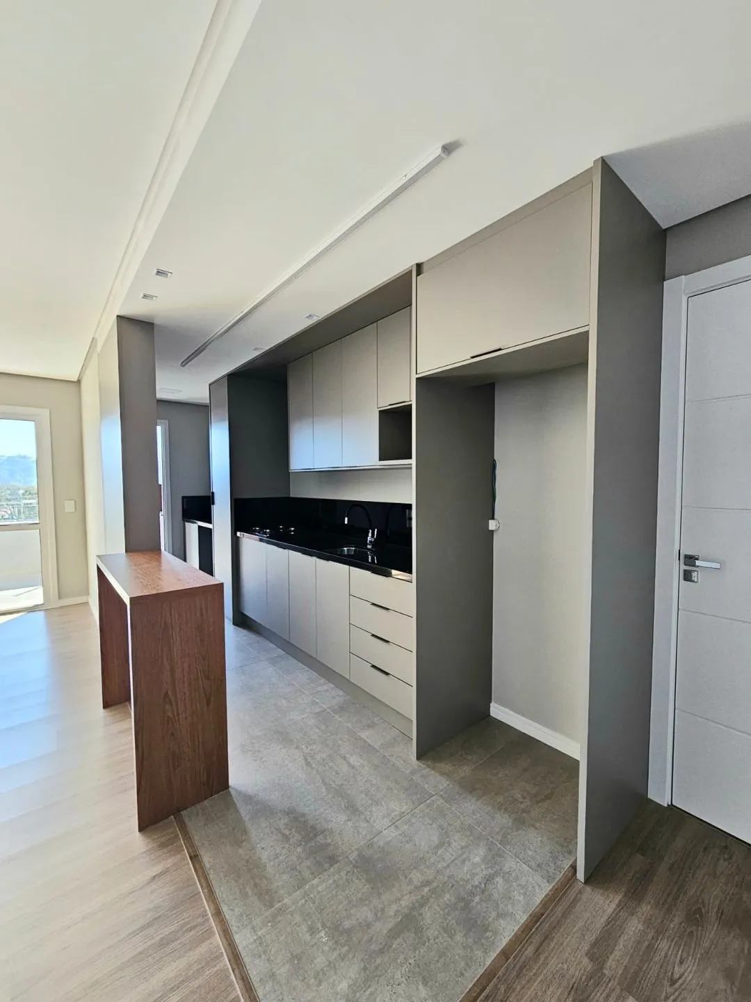 Imagem Apartamento à venda em Caxias do Sul, Santa Catarina, com 2 quartos, 69.07m2