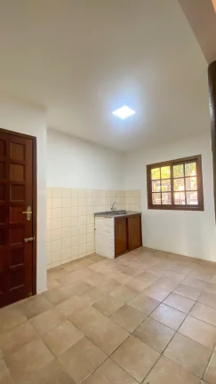 Imagem Casa à venda em Garopaba-SC, 2 quartos, 1 suíte, 1 vaga de garagem, 80m² - Jardim Panorâmico!