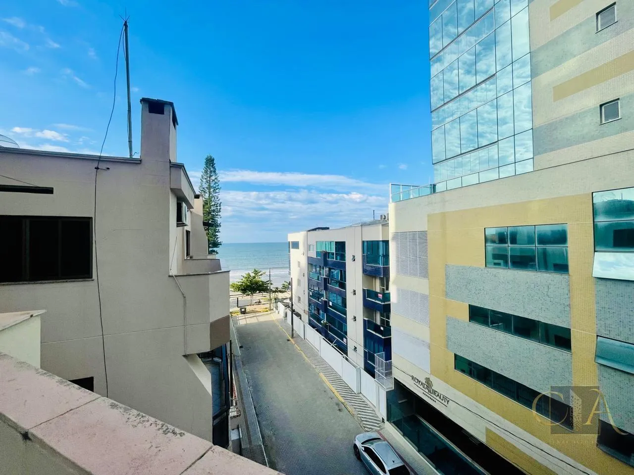 Imagem Apartamento para Temporada em Itapema, Meia Praia, 4 dormitórios, 1 suíte, 4 banheiros, 2 vagas