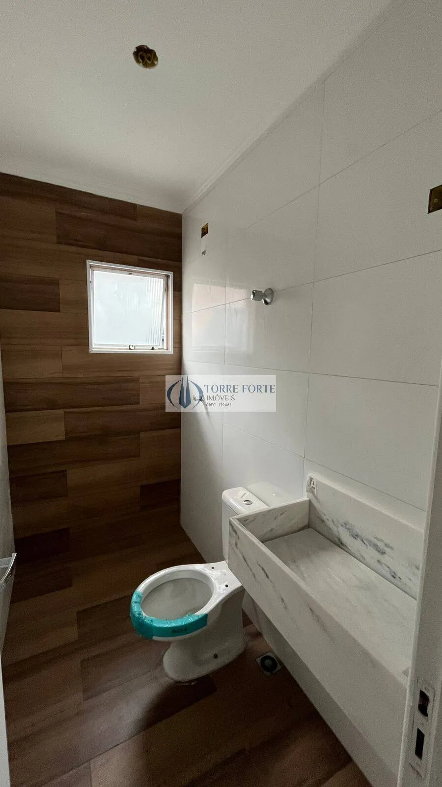 Imagem Casa sobrado novo, com 120m² em rua tranquila na Vila Canero