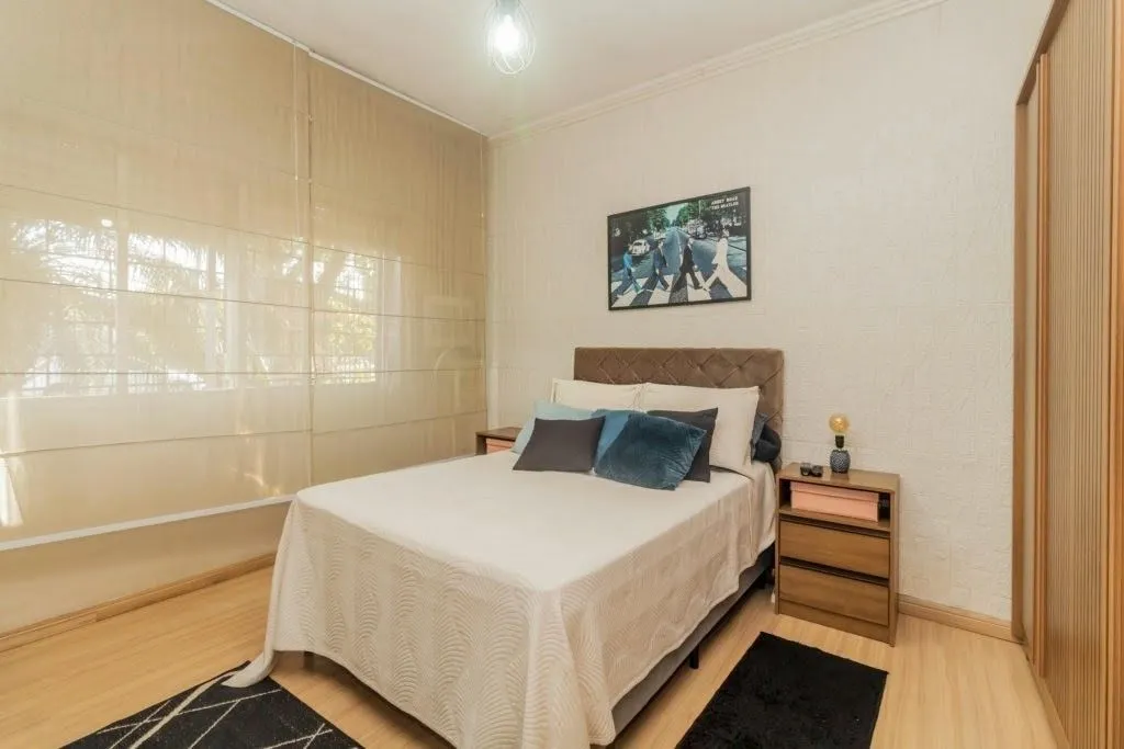 Imagem Casa 3 dorms à venda Rua Santa Flora, Nonoai - Porto Alegre