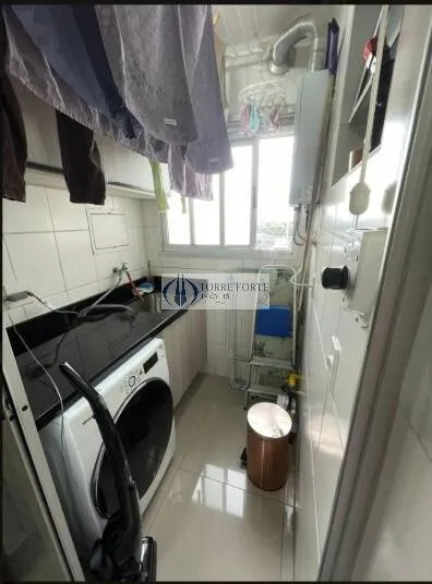 Imagem Apartamento com 3 dormitorios 1 suite 1 vaga , varanda no Tatuape .