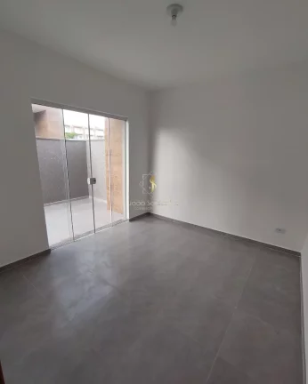 Imagem Sobrado com piscina para Venda em Guaratuba. 400m do mar! excelente localização!!