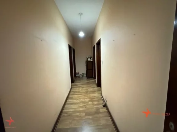 Imagem Charmoso apartamento de 3 quartos em Pinheiros, São Paulo-SP: 155,00 m²! Para reformar!
