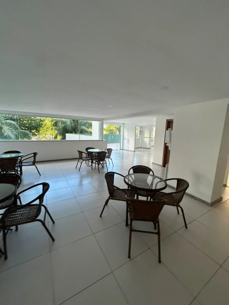 Imagem Apartamento com 1 Quarto para Alugar, 40 m² em Stiep - Salvador