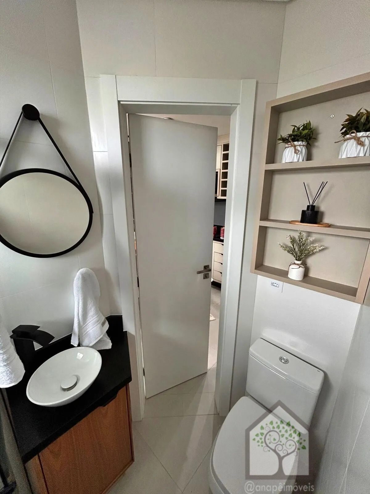 Imagem Studio Mobiliado à Venda na Carvoeira | 100 m da UFSC | Pronto para Morar ou Investir