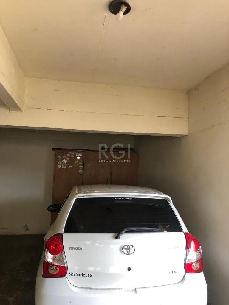 Imagem Apartamento para Venda - 80.98m², 2 dormitórios, 1 vaga - Nonoai