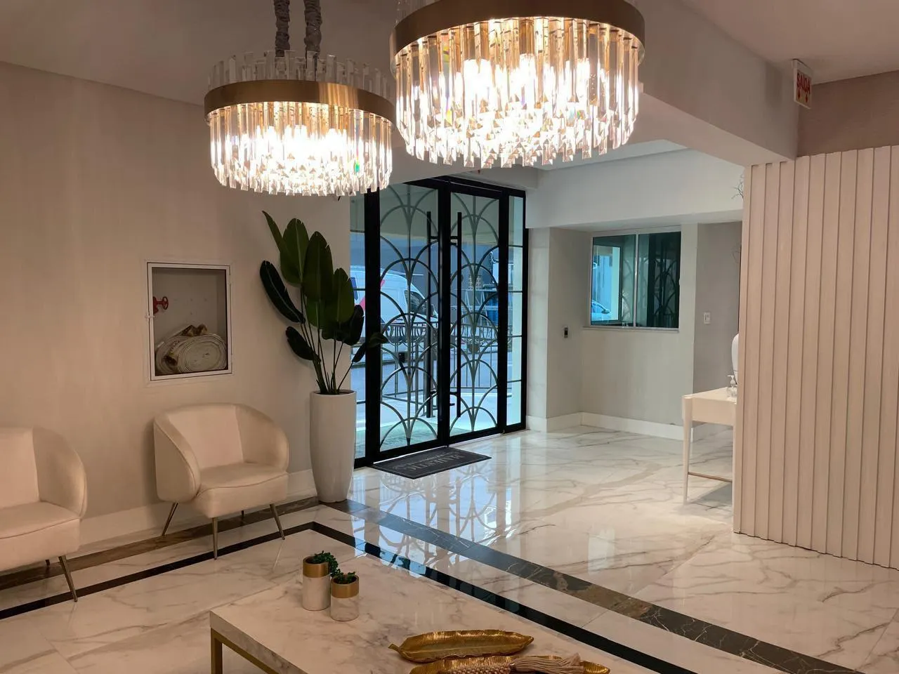Imagem Apartamento com vista para o mar à venda com 166m2 por R$ 1.900.000,00