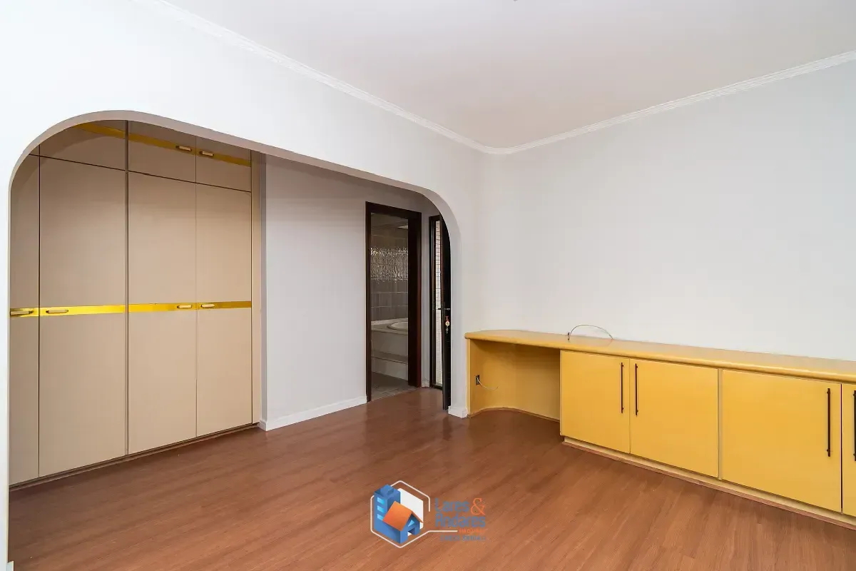 Imagem Apartamento para venda em Ipiranga com 4 quartos, sendo 2 suítes, 186m²