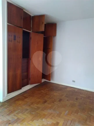 Imagem Sobrado à venda com 3 quartos em Vila Cordeiro, São Paulo - SP