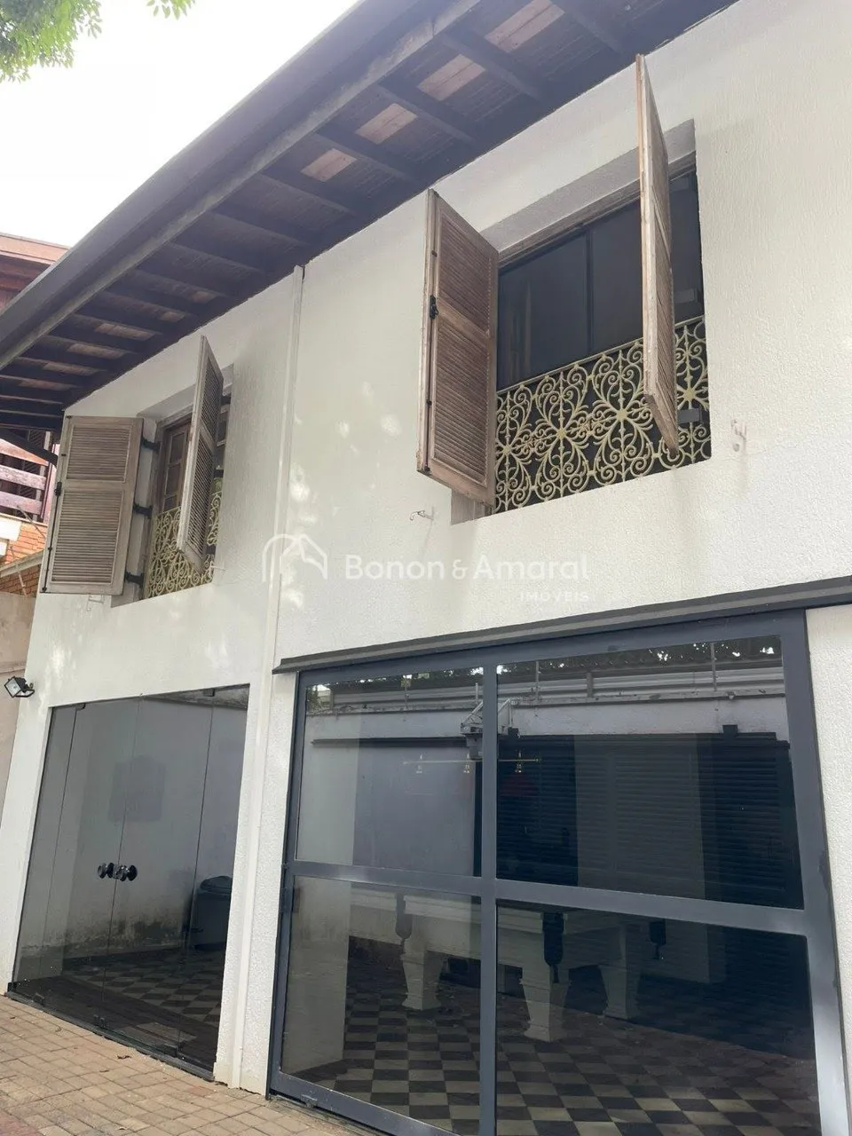 Imagem Casa em bolsão com portaria, 4 quartos, 357 m² à venda no Jardim das Paineiras, Campinas/SP