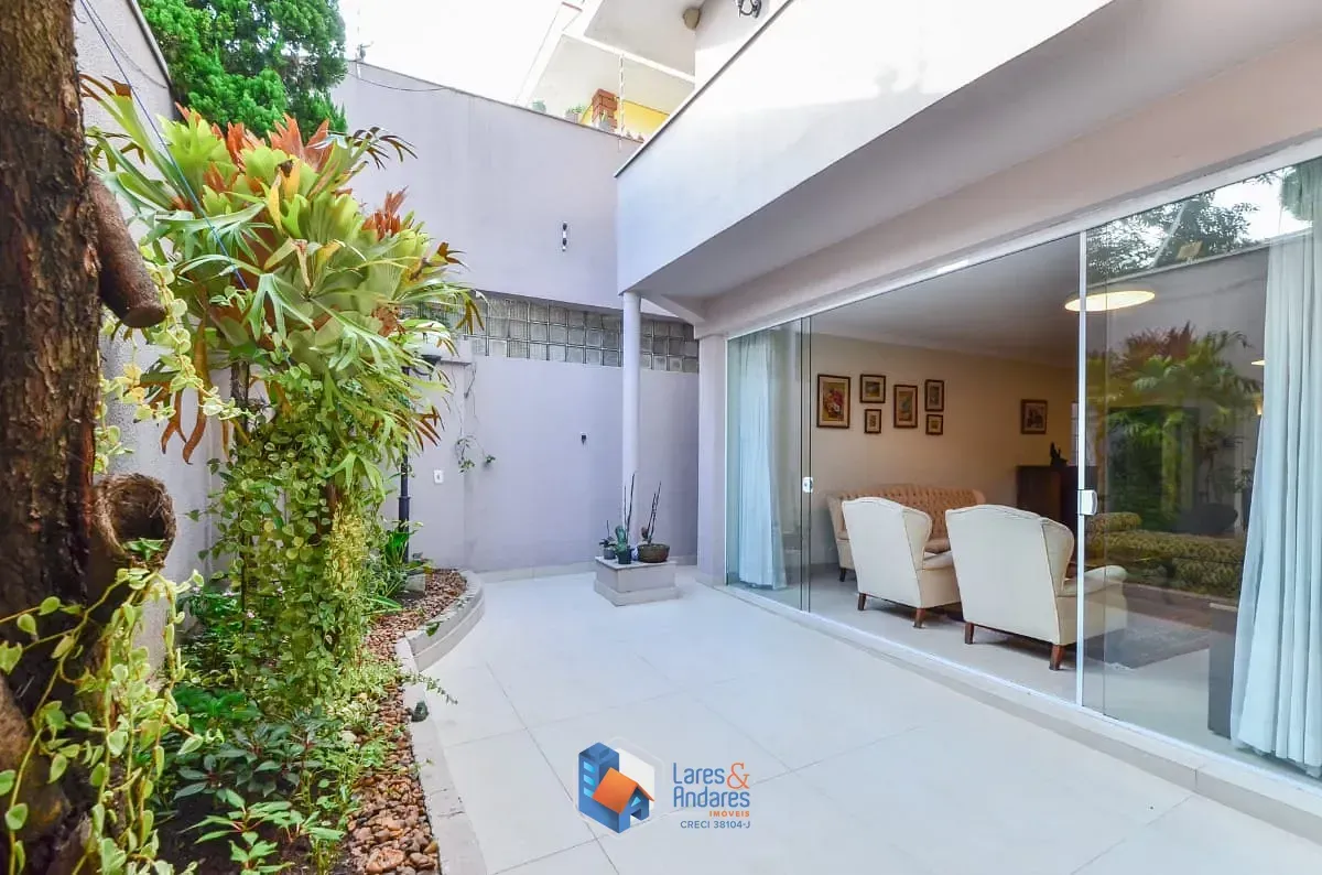 Imagem Casa para venda em Brooklin com 3 quartos, sendo 1 suíte, 200m²